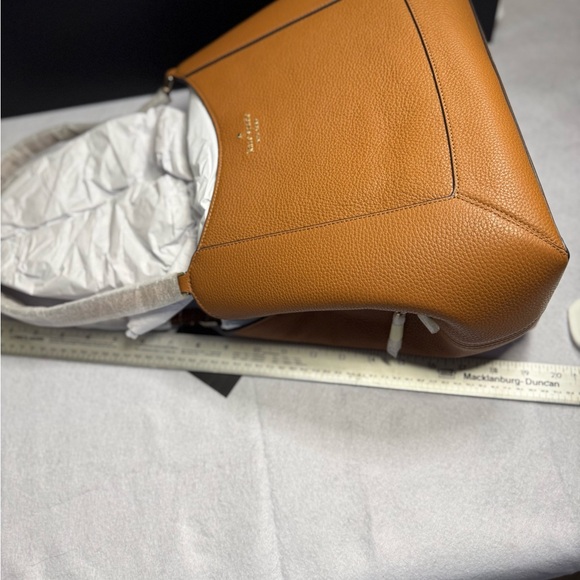 NWT Kate Spade Large Shoulder Bag - Picture 4 of 15